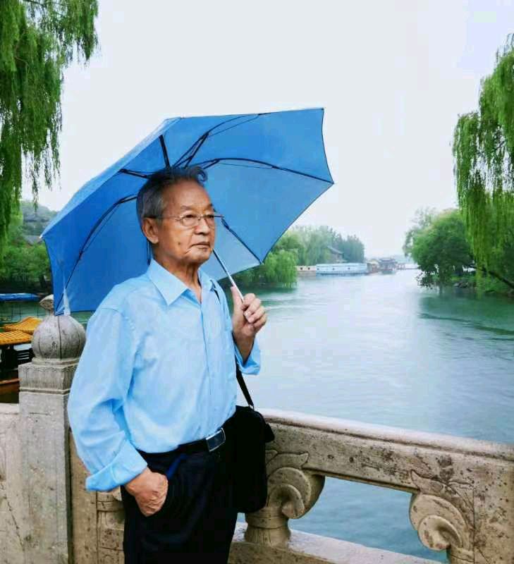 西江月*何日清莹可见（藏头步韵） 韩明华（山东）【冰心文化传媒】（图6）