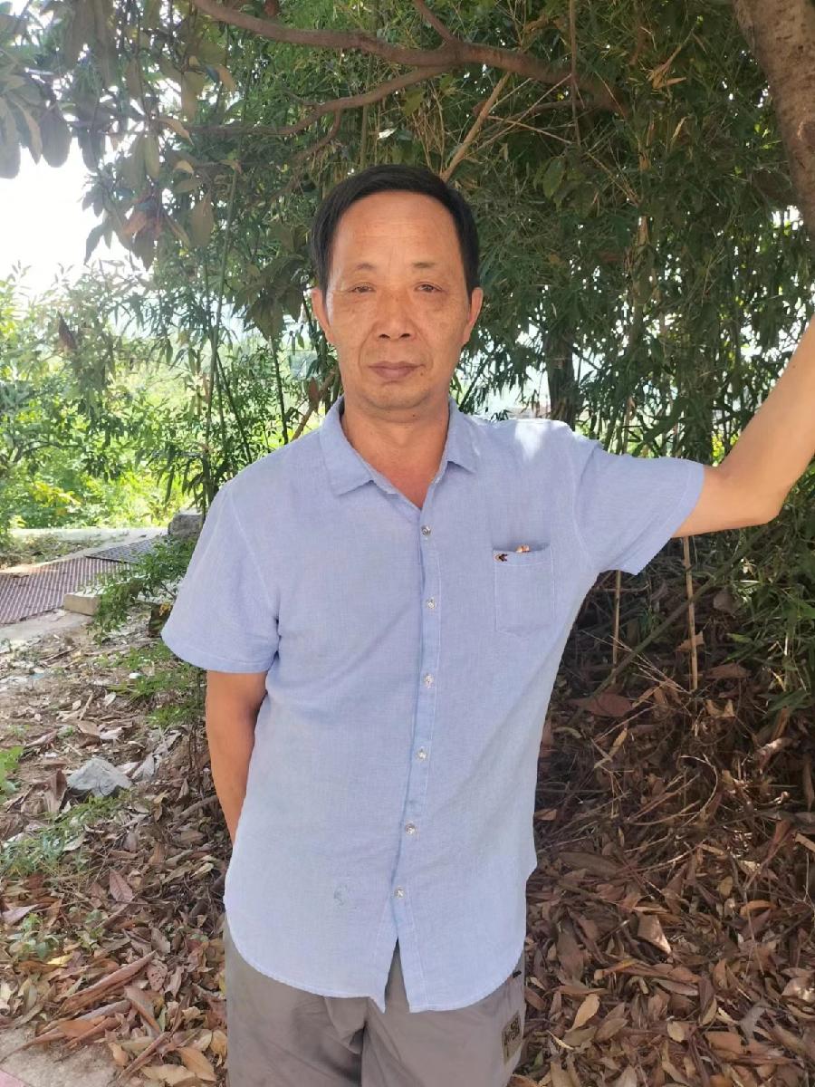 《中国爱情诗刊》【中国爱情诗人档案】(第4801期)湖北诗人:曹祥根的诗(图2)