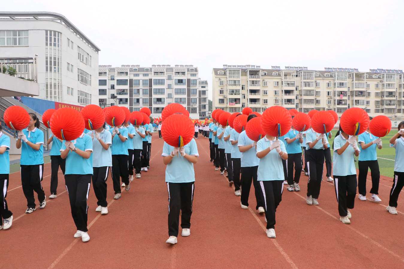 大渡口中学举行第33届田径运动会(图9)