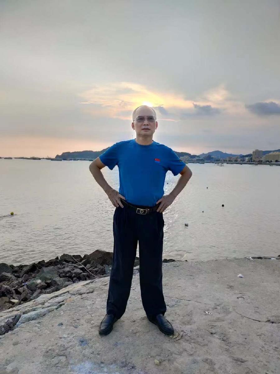 中华诗艺黑龙江分社推介/辉叔(许日辉):七绝《国庆颂》十二首(第一组)（图3）