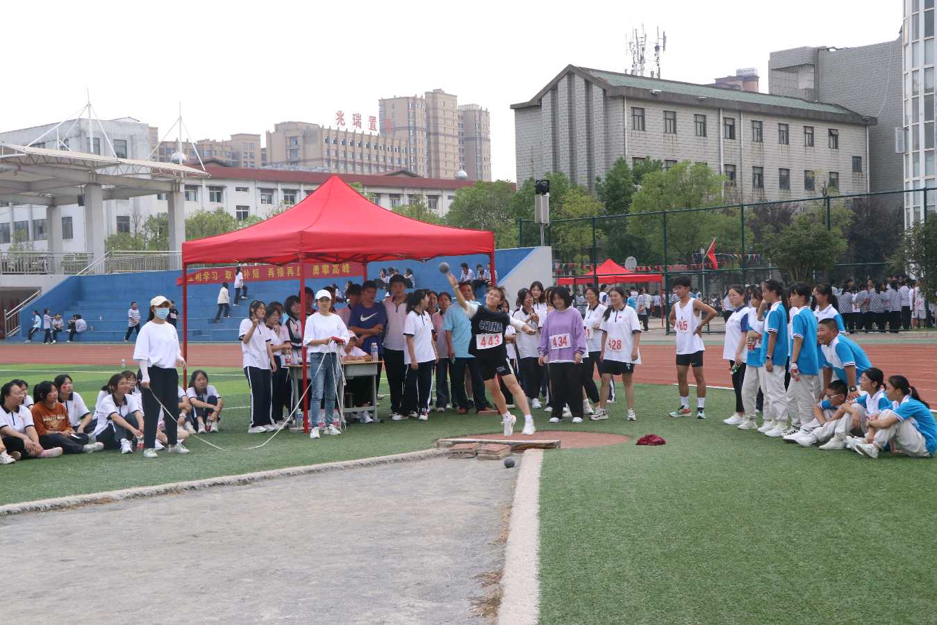 大渡口中学第33届田径运动会圆满落幕(图12)