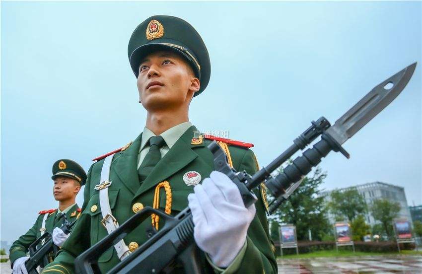 郭大侠诗歌《我爱你，我的祖国》编辑：香乡【北疆头条】（第303期）（图10）