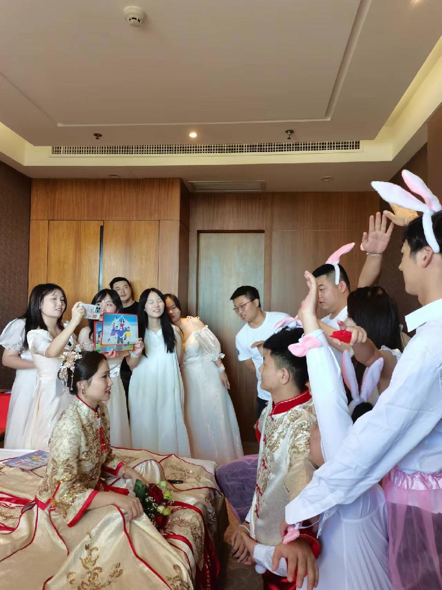 【北京头条】分享胡清普《鹧鸪天•国庆73周年忙于孙子结婚感怀》请欣赏（图7）