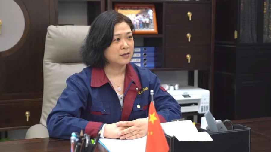 联机全球发布刘晓平作词褚国志作曲汤启婧演唱王海臣钢琴伴奏的精品歌曲《华兴之歌》(图6)