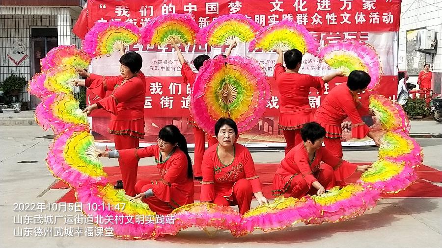 庆国庆颂党恩 载歌载舞喜迎“二十大”（图2）