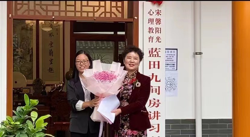 【宋馨妈妈给中小学生的一封感谢信】朗诵:宏红(图2)