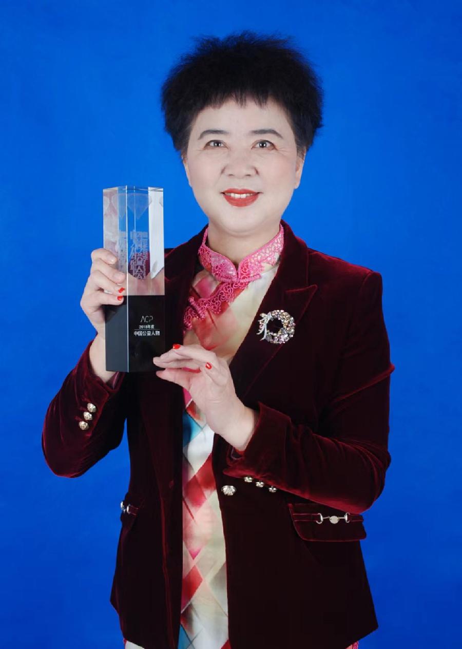 【宋馨妈妈给中小学生的一封感谢信】朗诵:宏红(图6)