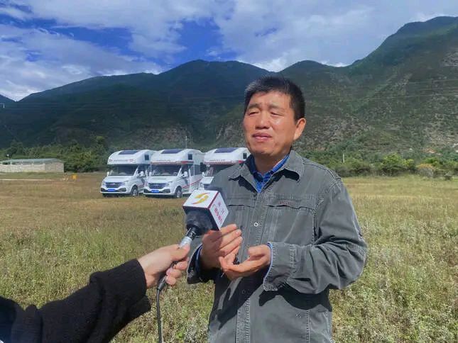移动的“家”火了——丽江房车露营旅游新业态受游客欢迎(图4)