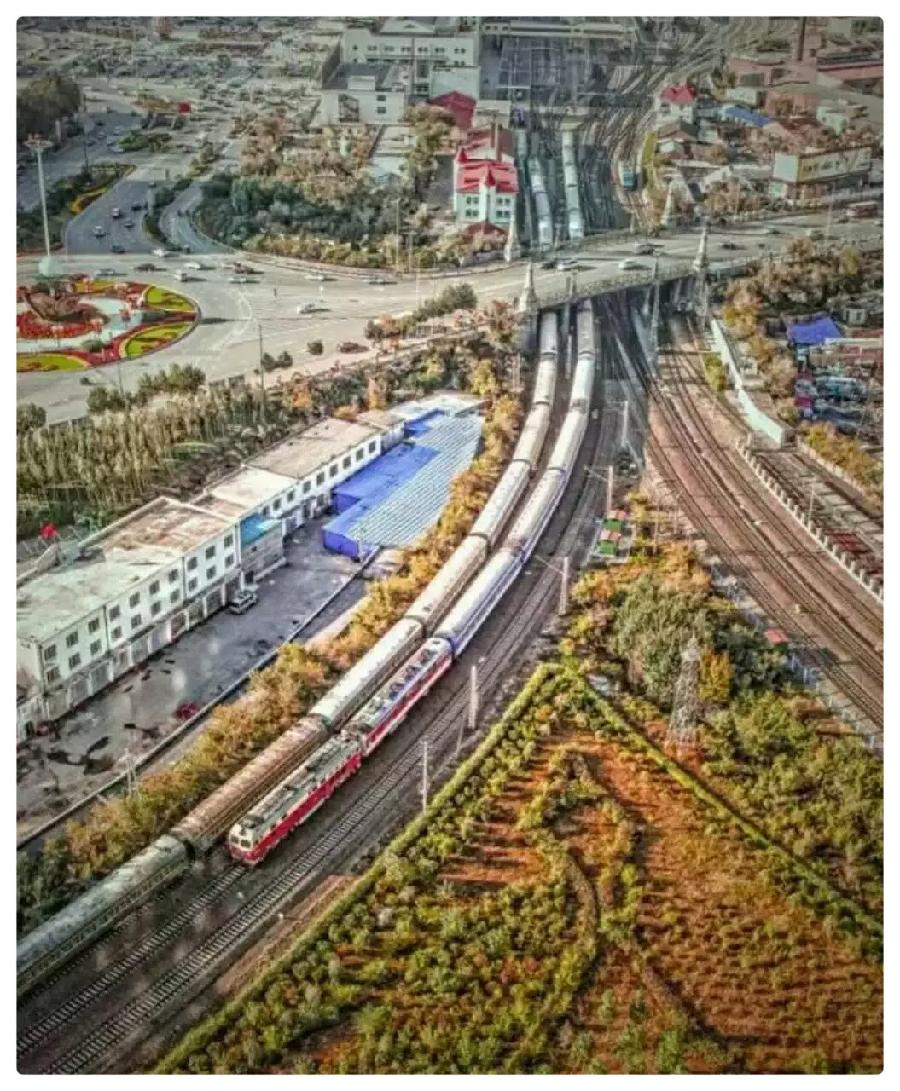 《七月》 ∥ 作者:云轻 ∥ 诵读·摄影:老菩提(图5)