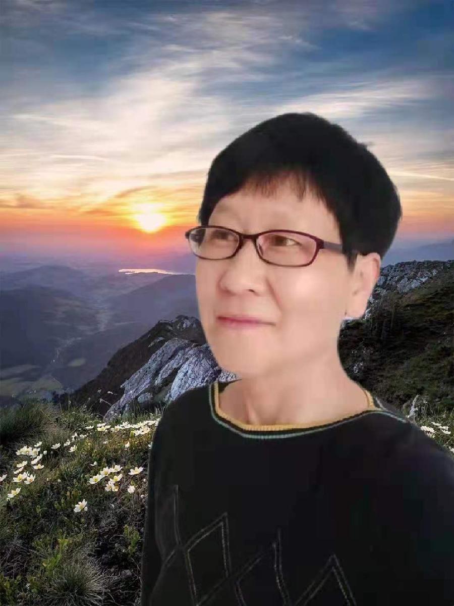 《站在十月的国土》作者:静水流深||主播:品茶听雨、欣乐、四来无悔、晨曦、戚悦、保龄、国花、乐音叮当(图9)