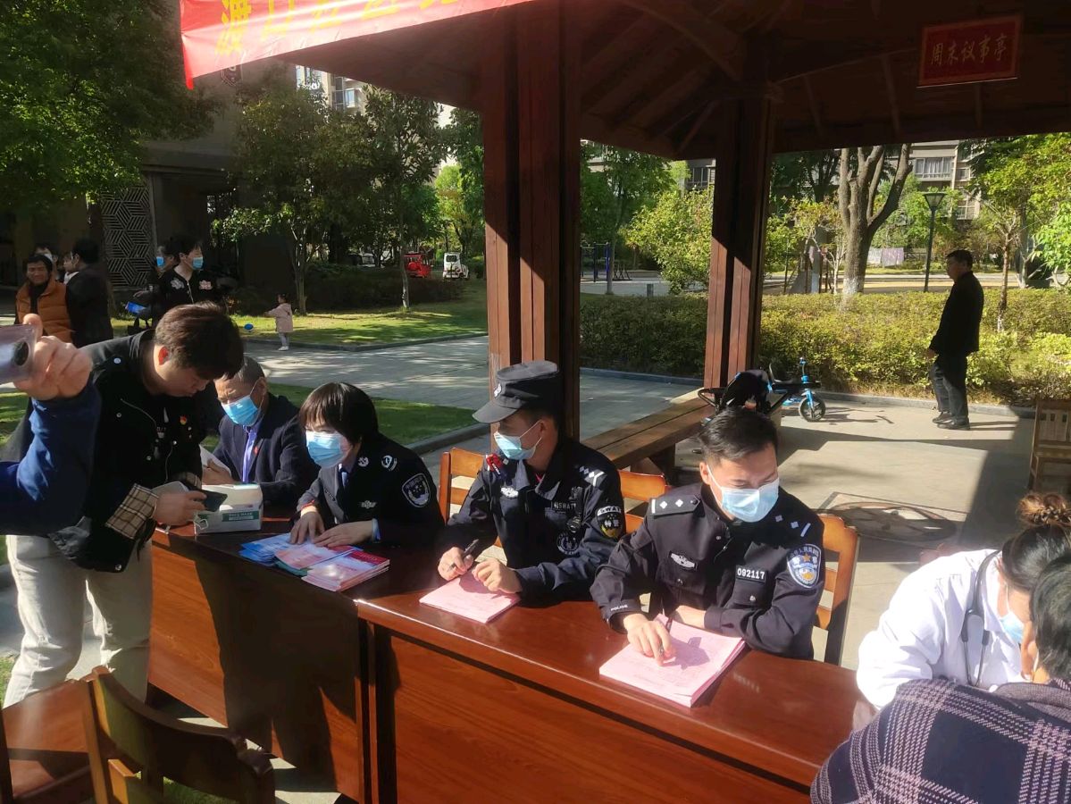 大渡口南郡水岸开展老年人体检服务(图2)