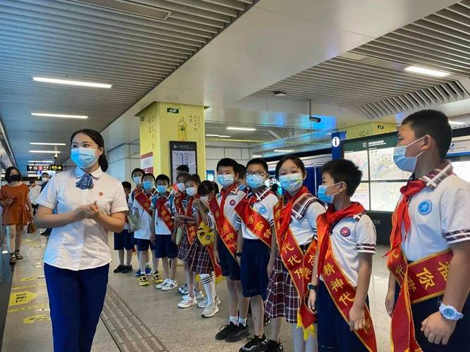 【新山东文学社】《新时代的青岛人》作者/刘佩林 主播/清风（图5）