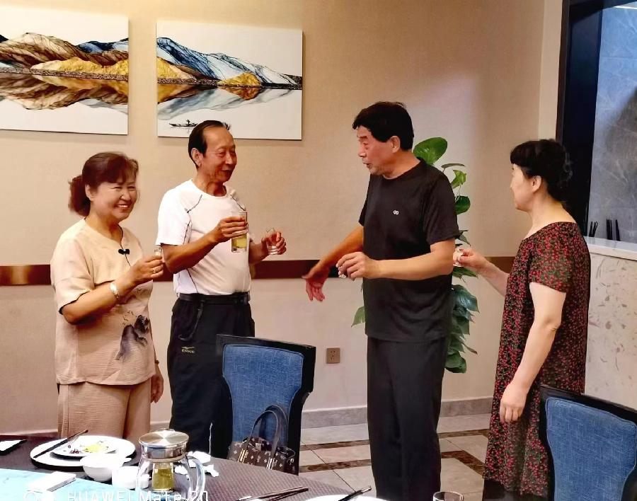 【雅诗总会】精美藏头诗《重阳快乐》(外八首)‖作者:白莲/腊梅(图9)