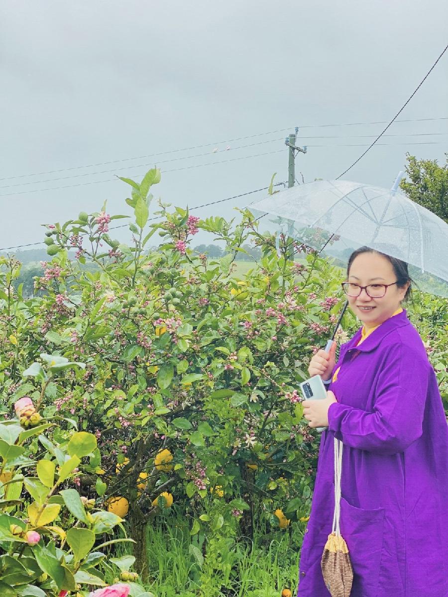 《首届诗与美食世界诗歌大赛》全球展（12）杨方（澳大利亚）【白沙滩诗歌基地】荐稿（图2）