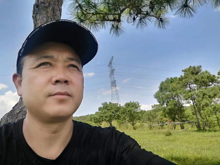 《中国爱情诗刊》【中国爱情诗人档案】(第4869期)云南诗人:张明新的诗(图2)