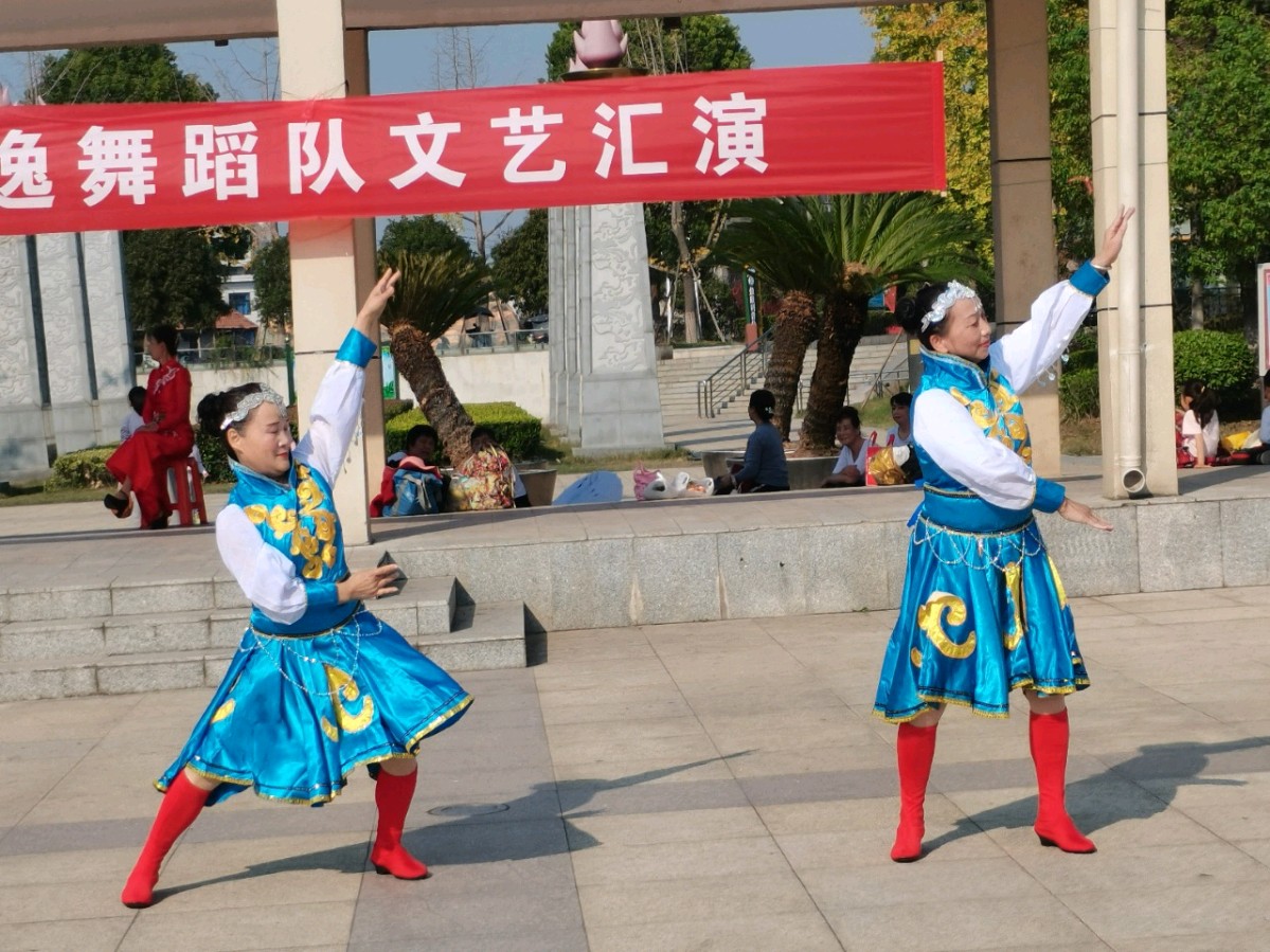【中國🇨🇳新聞詩文網】监利市滨江飘逸舞蹈队喜庆党的二十大胜利召开汇报演出（图10）