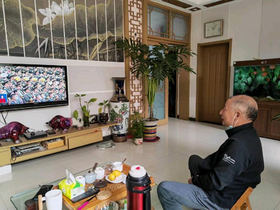 聆听盛会 踔厉奋发——宝丰县检察院组织干警观看党的二十大开幕盛况（图3）