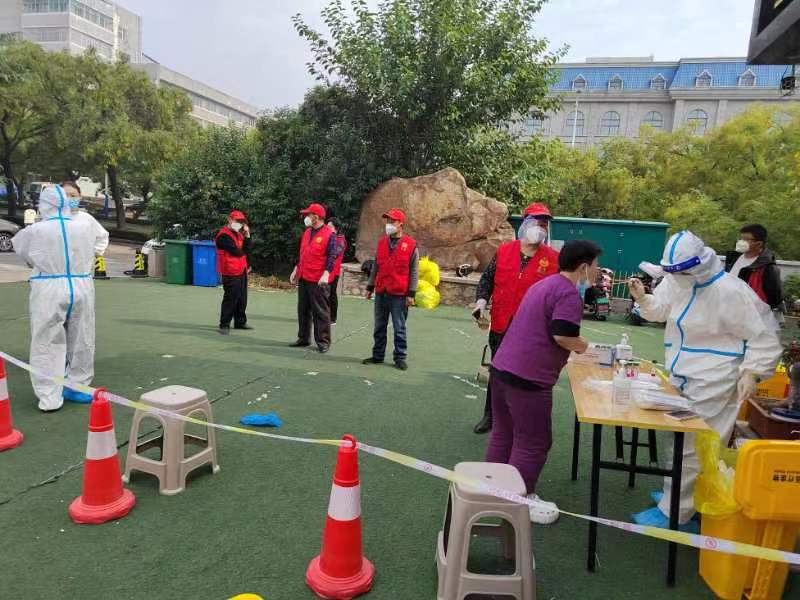 疫情防控增加压力 志愿担当逆行而上