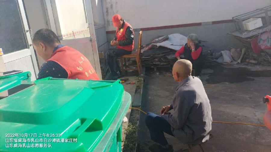贴心服务暖人心 助力秋收解民忧（图3）