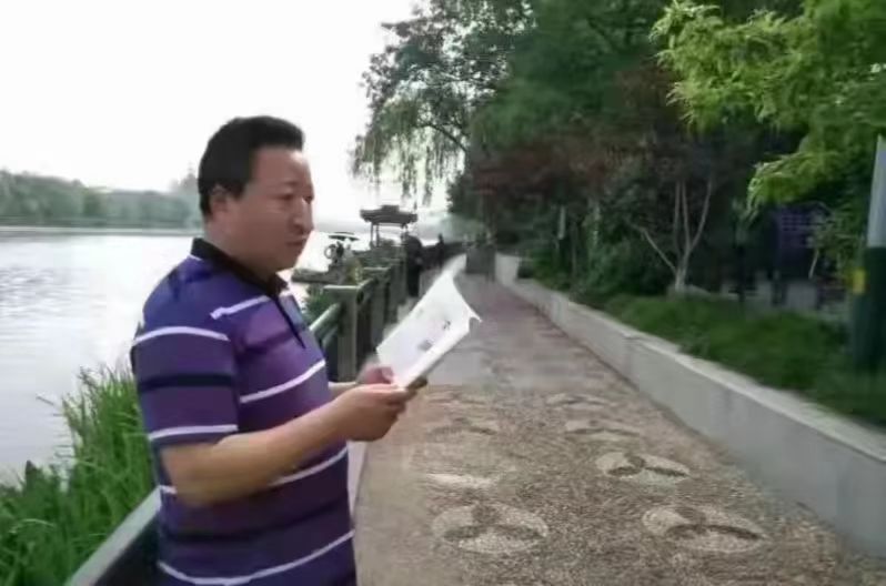 【九月茶韵文学诗社】2022——026期《时光里的麦穗》作者周峰 主播小丽花 编辑制作刘林丽（图5）