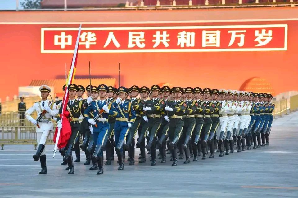 银龄朗诵艺苑 华一诵读《“赶考”之路再启程》作者:蓝波(图3)