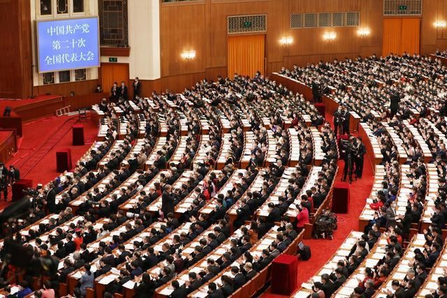 观看党的二十大开幕式有作作者 剑行天下（图2）