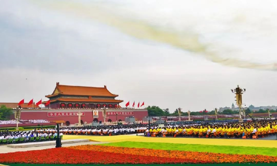 《美四罪》联机全球发布袁华成精品诗歌欣赏（图4）