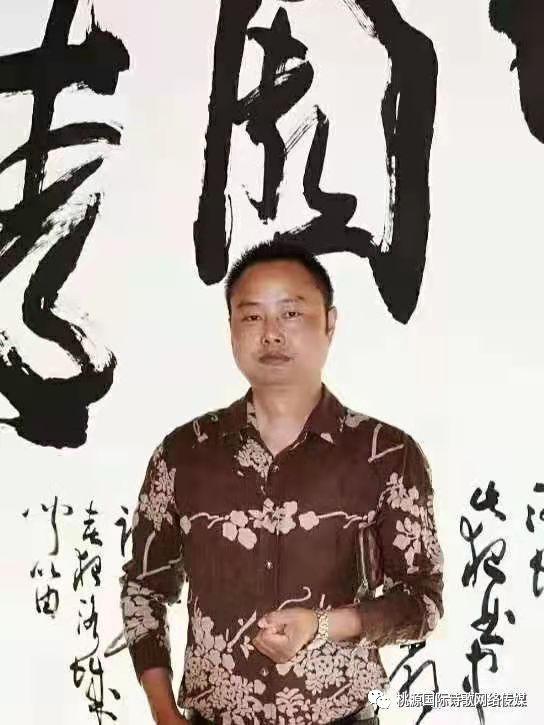 《风将经过秋天，也将经过你》作者:谭昌永【主播:长弓雅士】用声音传递温暖 以朗诵致敬人生♬（图9）