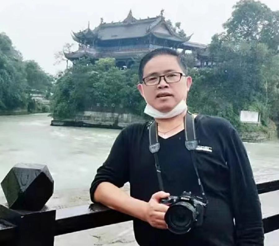 《中国爱情诗刊》【中国爱情诗人档案】(第4897期)贵州诗人:昊子的诗(图2)