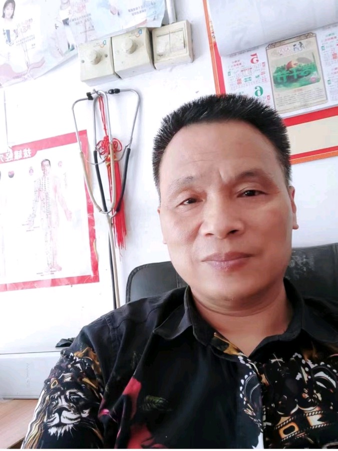 【人民文艺网】官方报导!优秀诗人张为国佳作全球推荐!24小时滚动联播!（图2）
