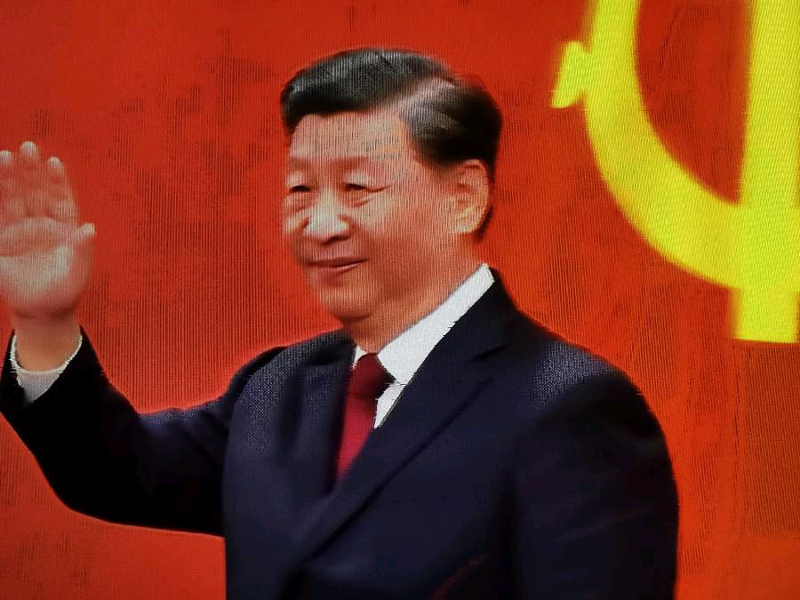 点赞英明领路人(图2)