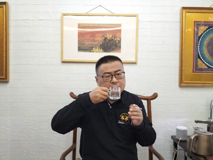 我最近抽上了百草香内炙