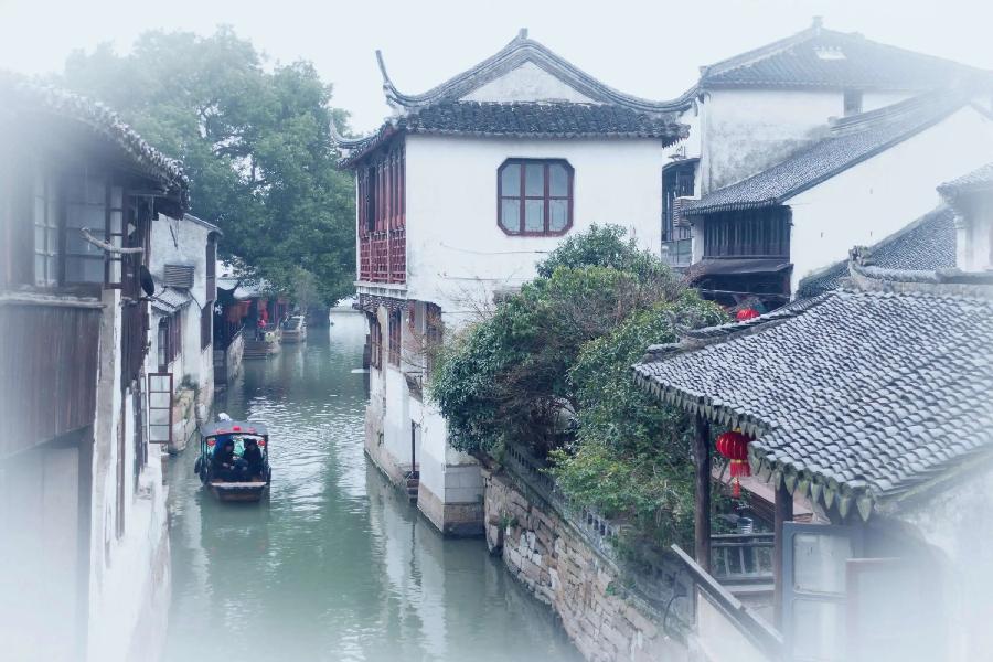 【新诗大观】多情自古江南雨||文/周聪||诵/天依(图2)