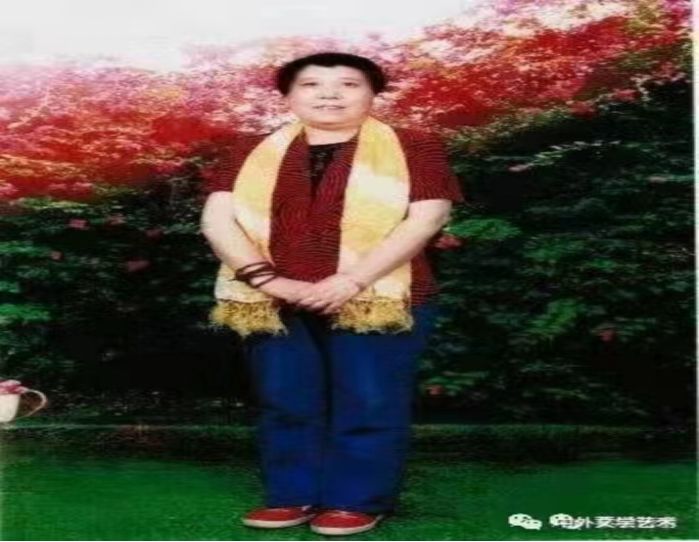 【人民文艺网】官方报导!优秀诗人、作家赵爱英佳作全球推荐!24小时滚动联播!（图2）