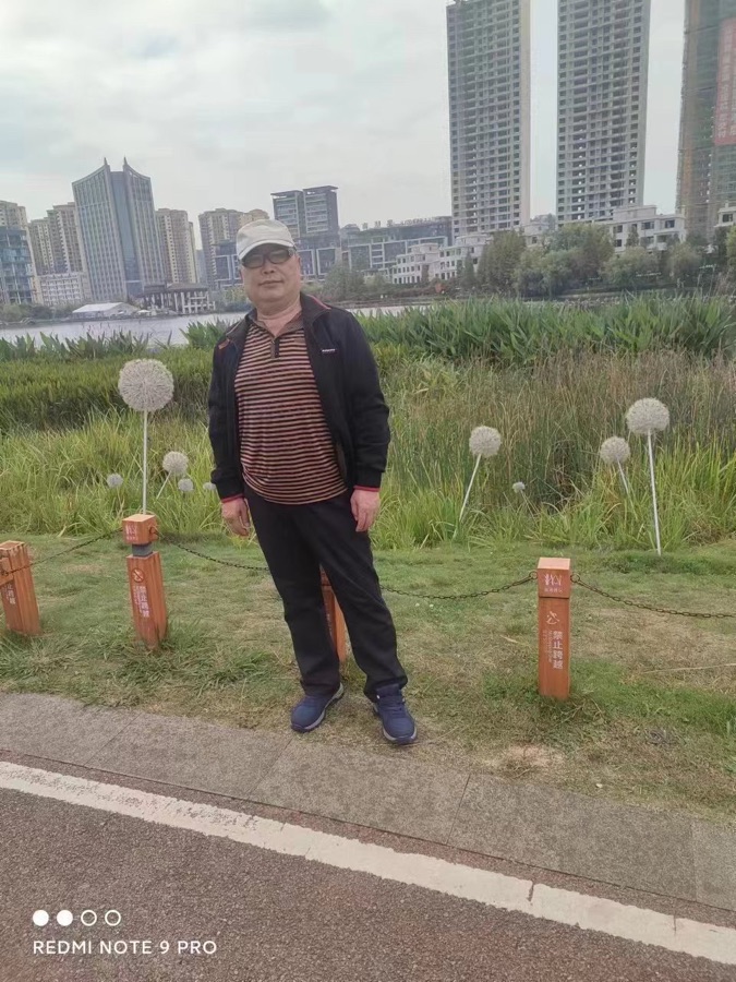 《首届诗与美食世界诗歌大赛》全球展（72）叶华【世界全媒体总社】荐稿（图2）