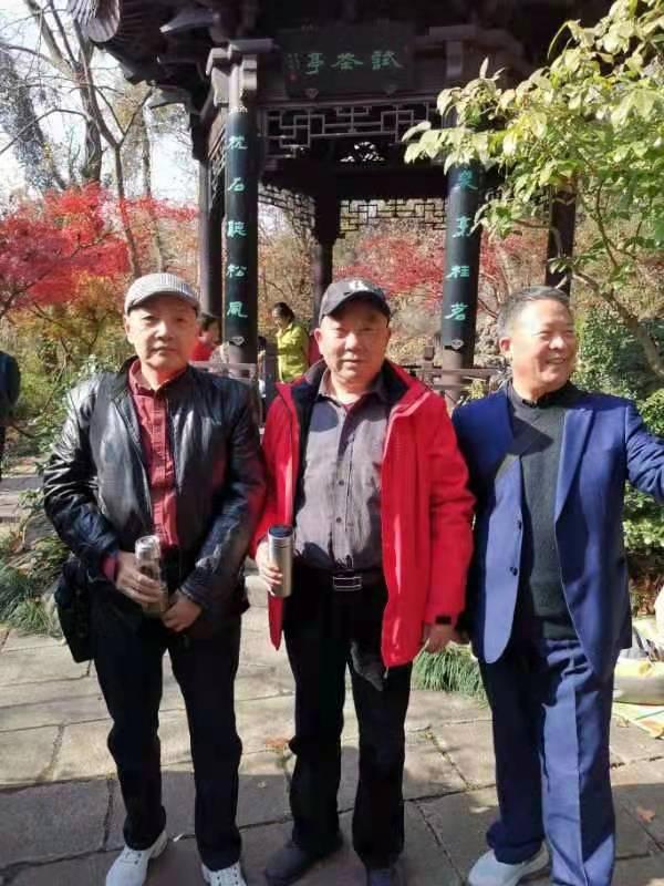 【北京头条】分享江苏优秀诗人一山居士：方少春老师《七律•秋的成熟之美》请欣赏（图4）