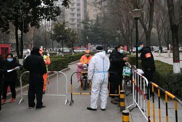 《口罩下的生活》作者:张超我【主播:长弓雅士】【桃园国际诗歌集团】用声音传递温暖以朗诵致敬人生♬（图7）