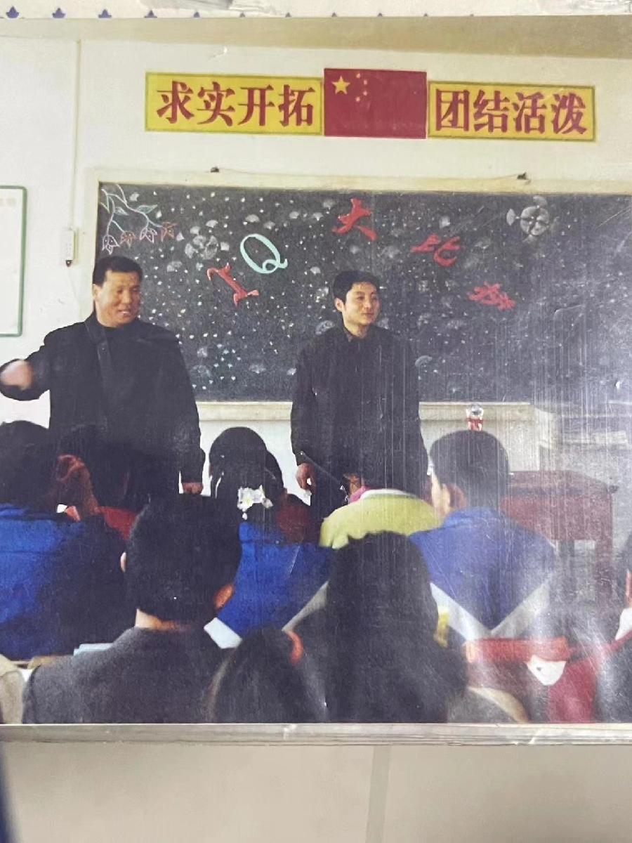 欣赏:《七律·园丁赞》作者:张永（图2）