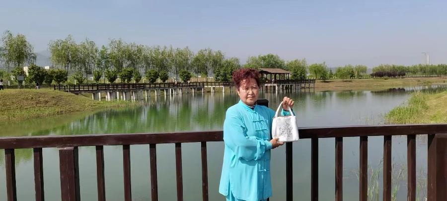 【雅诗总会】精美藏头诗《品茶论书》(外四首)‖作者:白莲/腊梅(图9)