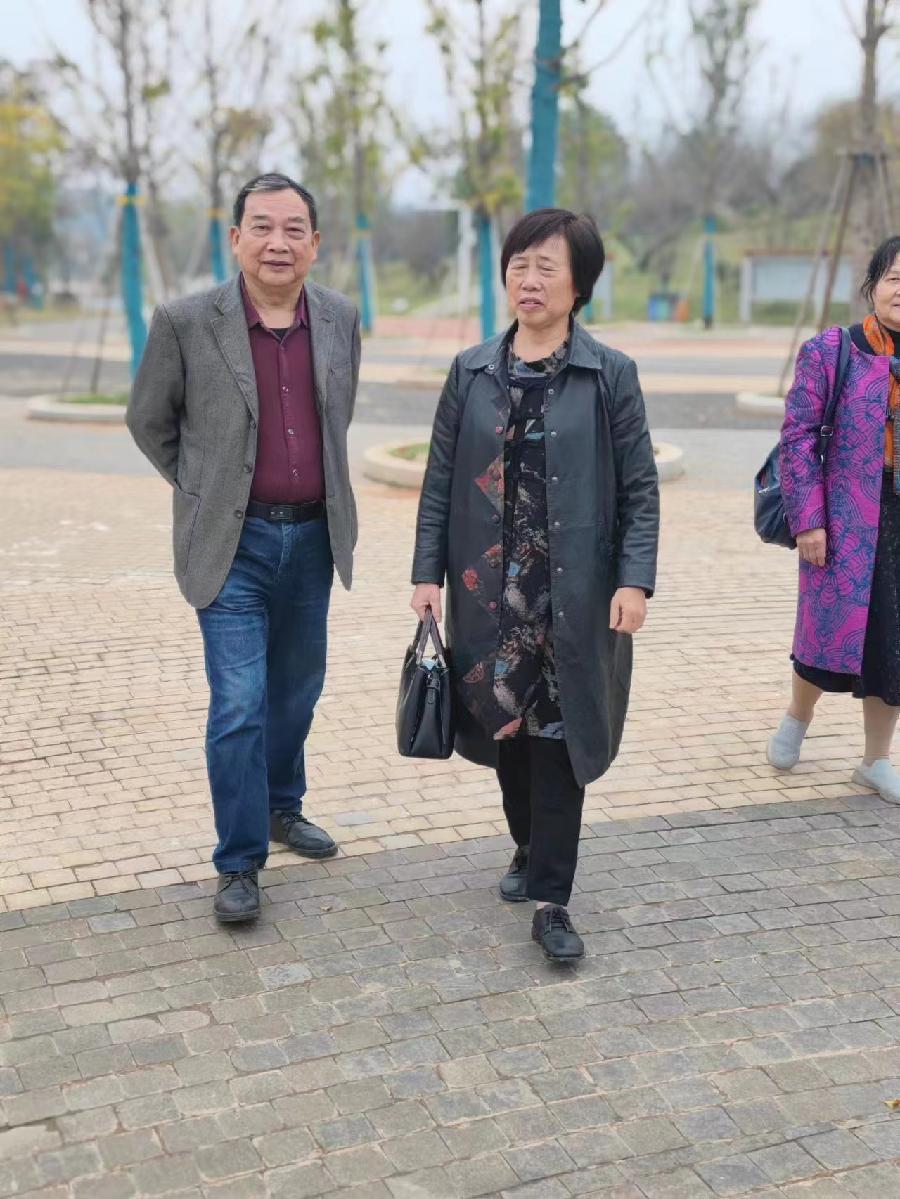毛壮男与师专的学友聚会美好留念（图18）