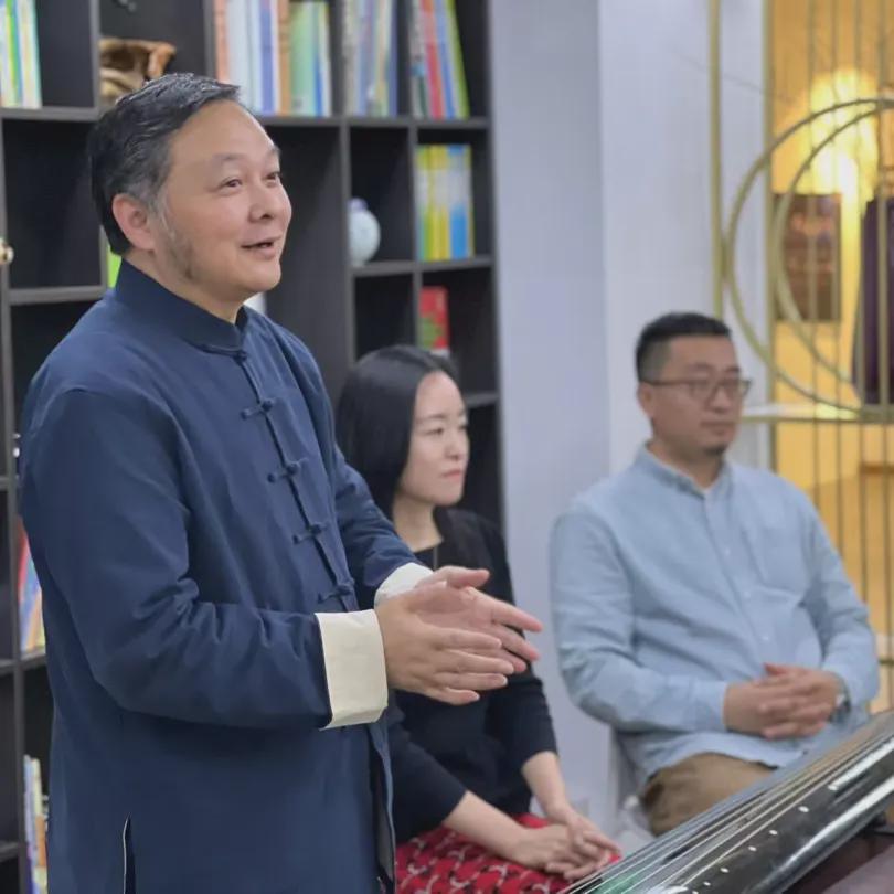 古琴演奏家贾建军大成爱乐(国际)艺术中心公益音乐分享会圆满举办(图5)