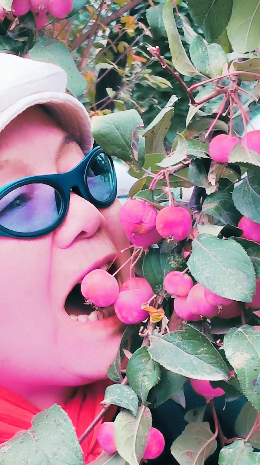 【小丽花电台】193期《轻轻的咬你一口》作者刘林丽 朗诵小丽花（图7）