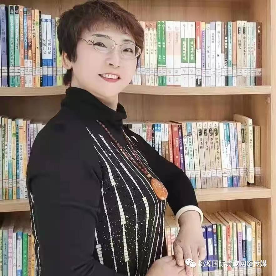 《我想穿一件新疆棉花纺织的贴身衬衣》作者:博丹【主播:荷塘月色】【桃园国际诗歌集团】桃源♬ 馨声（图12）
