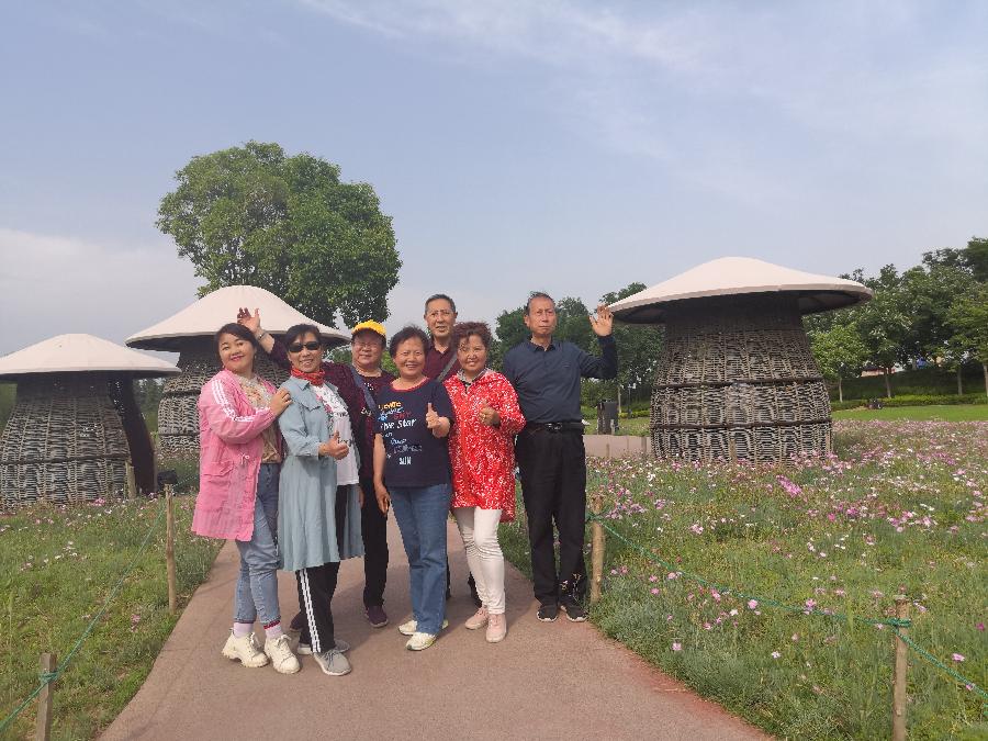 【雅诗总会】精美的藏头诗《花开富贵》(外八首)‖作者:白莲/腊梅(图9)
