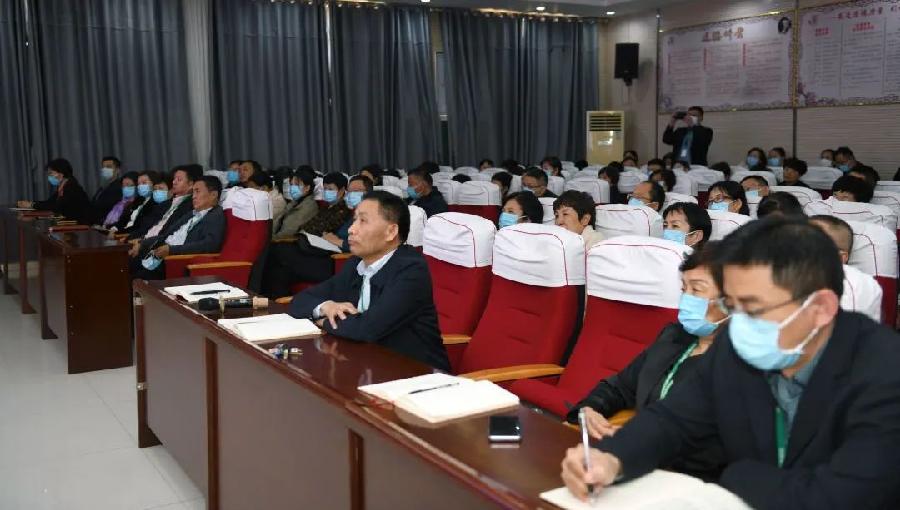 聊城市第三人民院开展学习党的二十大精神暨党委书记专题党课活动(图2)
