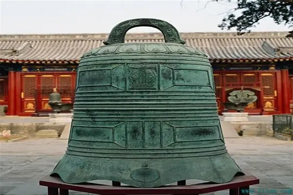 【新诗大观】古钟（外一首）||文/张成良