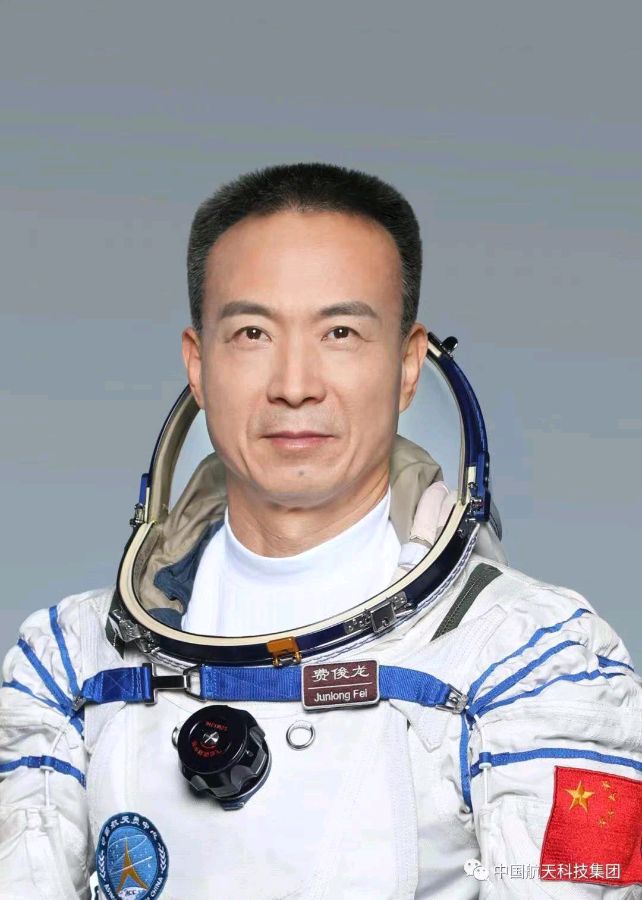 英雄世界城 诗人 赵凤永（北京）【冰心文化传媒】（图4）