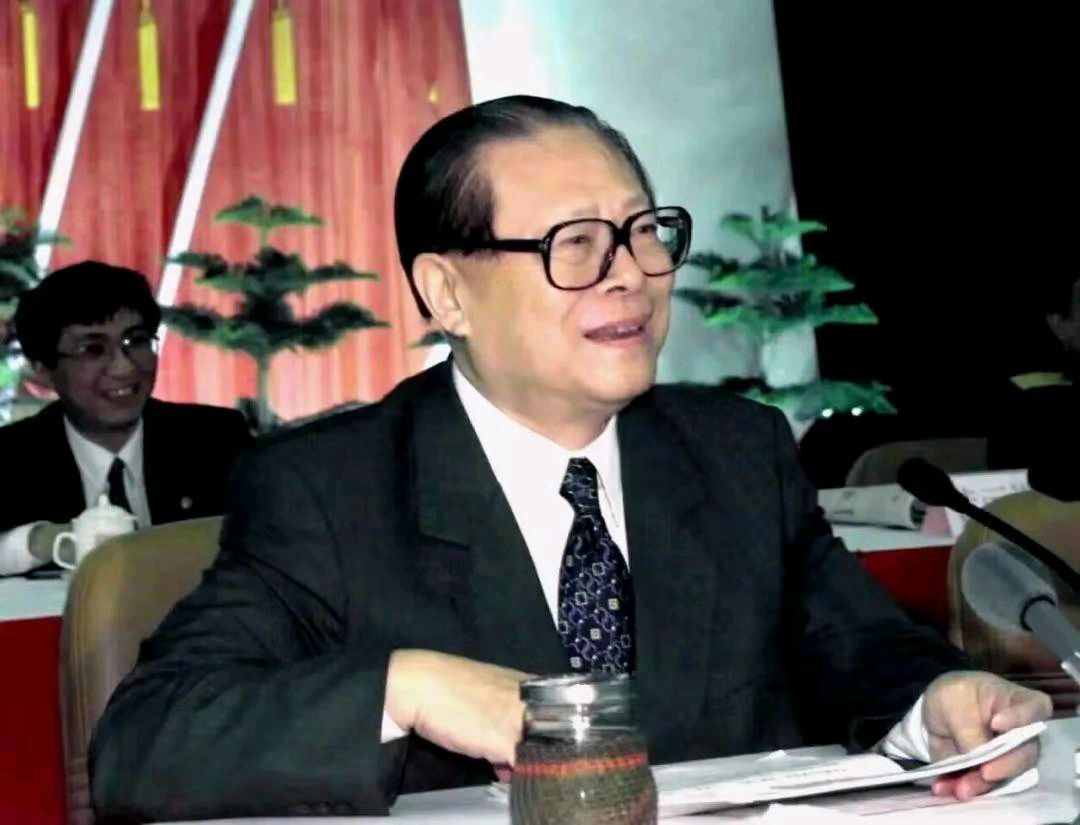 献天寿-缅怀领袖江主席~写在江泽民同志追悼大会之际*冯志清（上海）【冰心文化传媒】（图3）