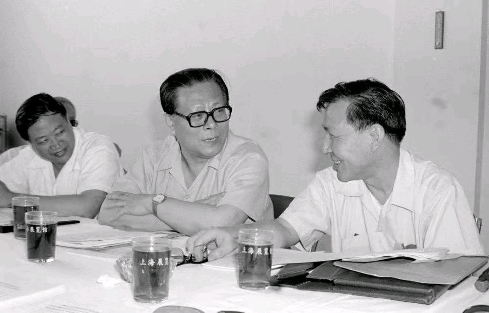 献天寿-缅怀领袖江主席~写在江泽民同志追悼大会之际*冯志清（上海）【冰心文化传媒】（图12）