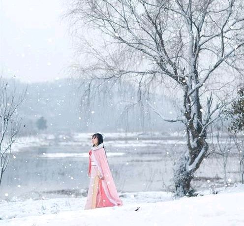 《雪花，飘呀飘》作者/大浪淘沙 诵读/青鸟 编辑/五指山【花雨馨声】有声文学平台【第143期】（图3）